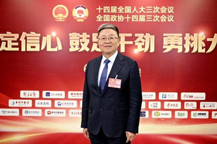 全国人大代表、mg冰球突破药业董事长肖伟：中药经典名方要“唤醒”更要“焕新”